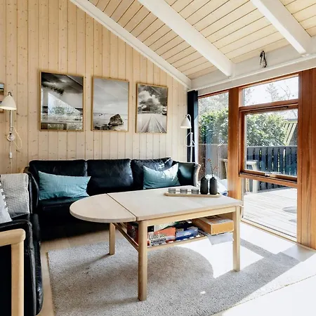 6 Person Holiday In Ferienhaus